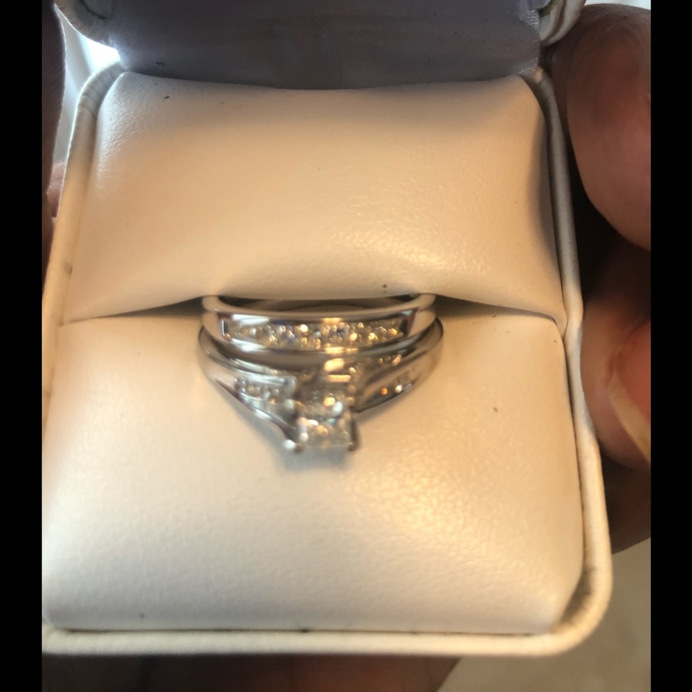 Engagement/ Wedding Band Set